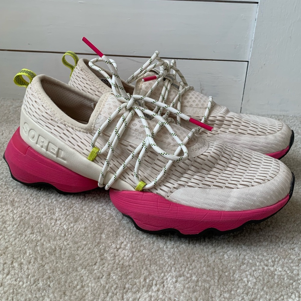 Sorel Women's Kinetic Impact Lace Sneakers Pink Running Shoes Size 8 Sneakers